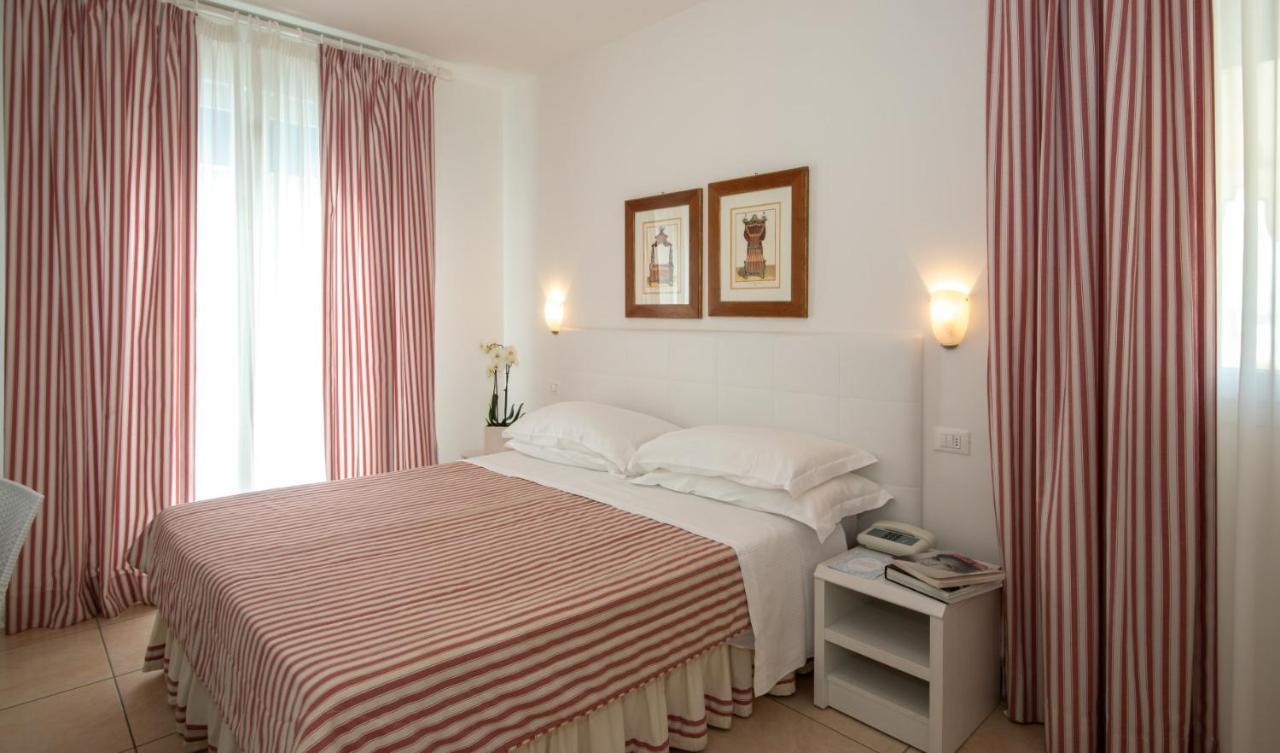 Hotel Plaza Esplanade Lido di Jesolo Kültér fotó