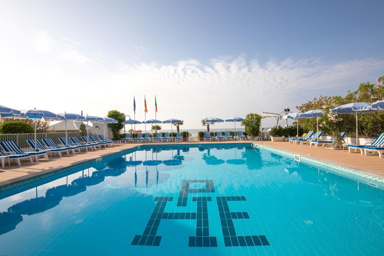 Hotel Plaza Esplanade Lido di Jesolo Kültér fotó