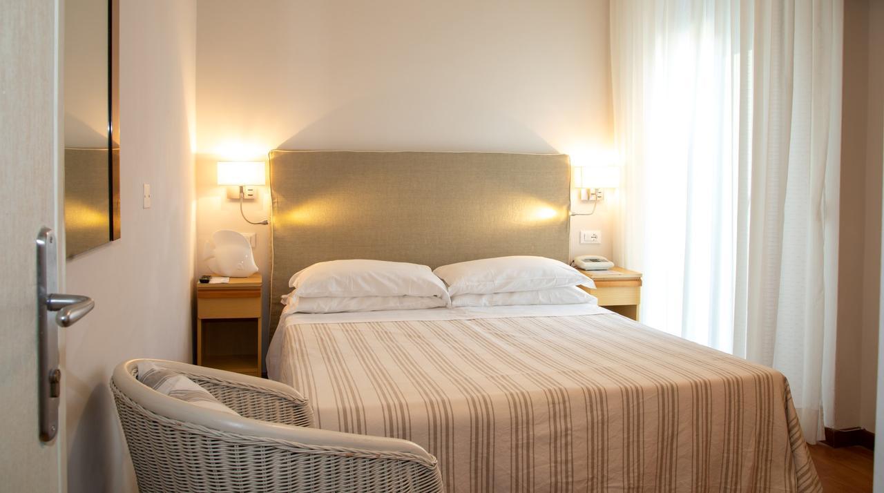 Hotel Plaza Esplanade Lido di Jesolo Kültér fotó